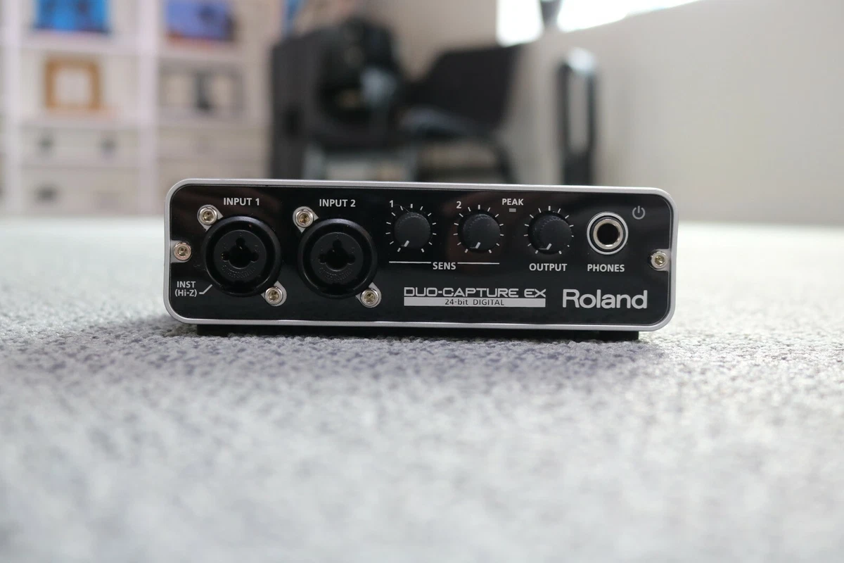 Roland ua22 top
