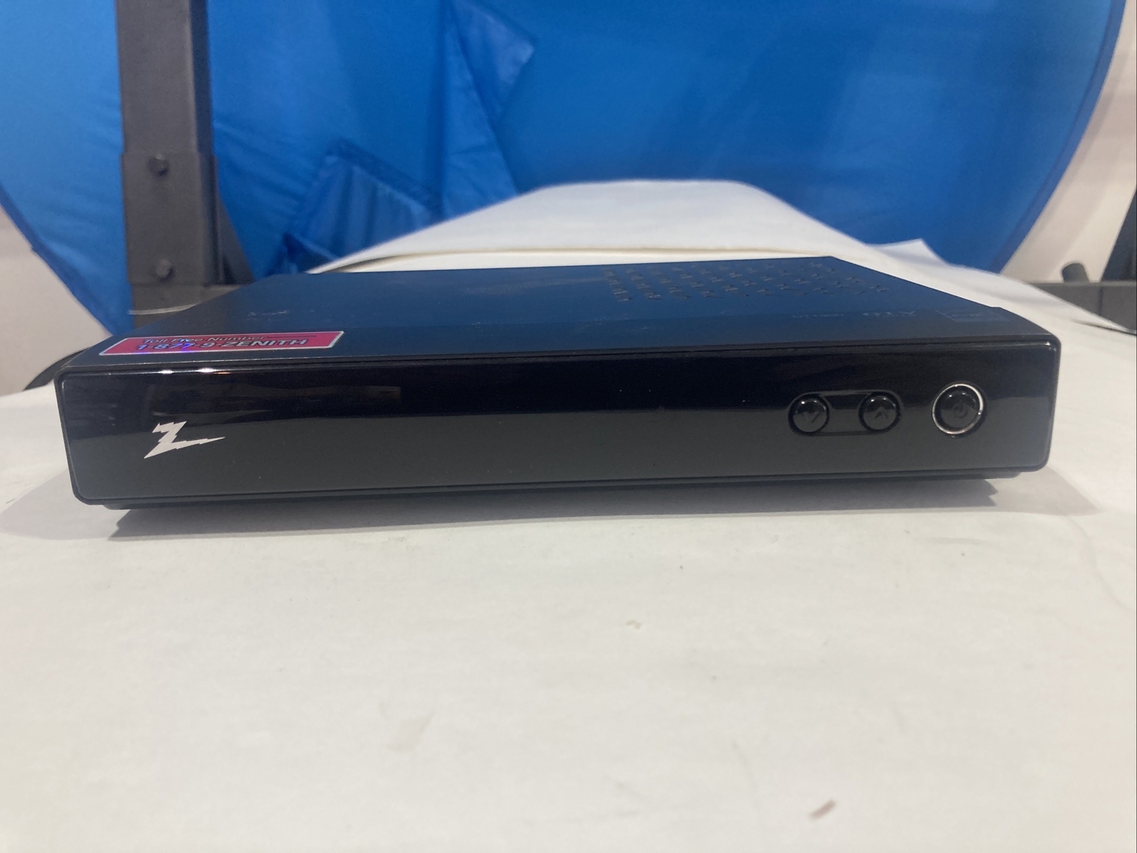 Zenith Digital TV Tuner Converter Box DTT900 NO Remote eBay