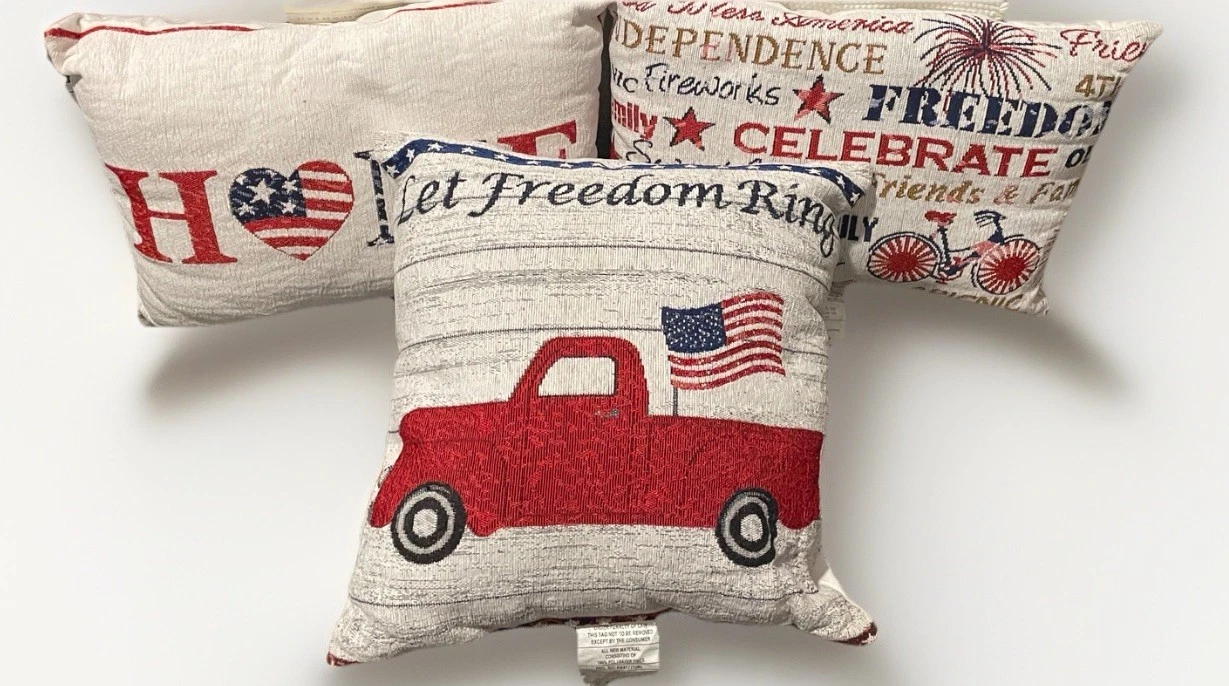 3 Rustic American Farmhouse Country Indoor Throw Pillows 2-19x13in 1-17x17in
Opens in a new window o