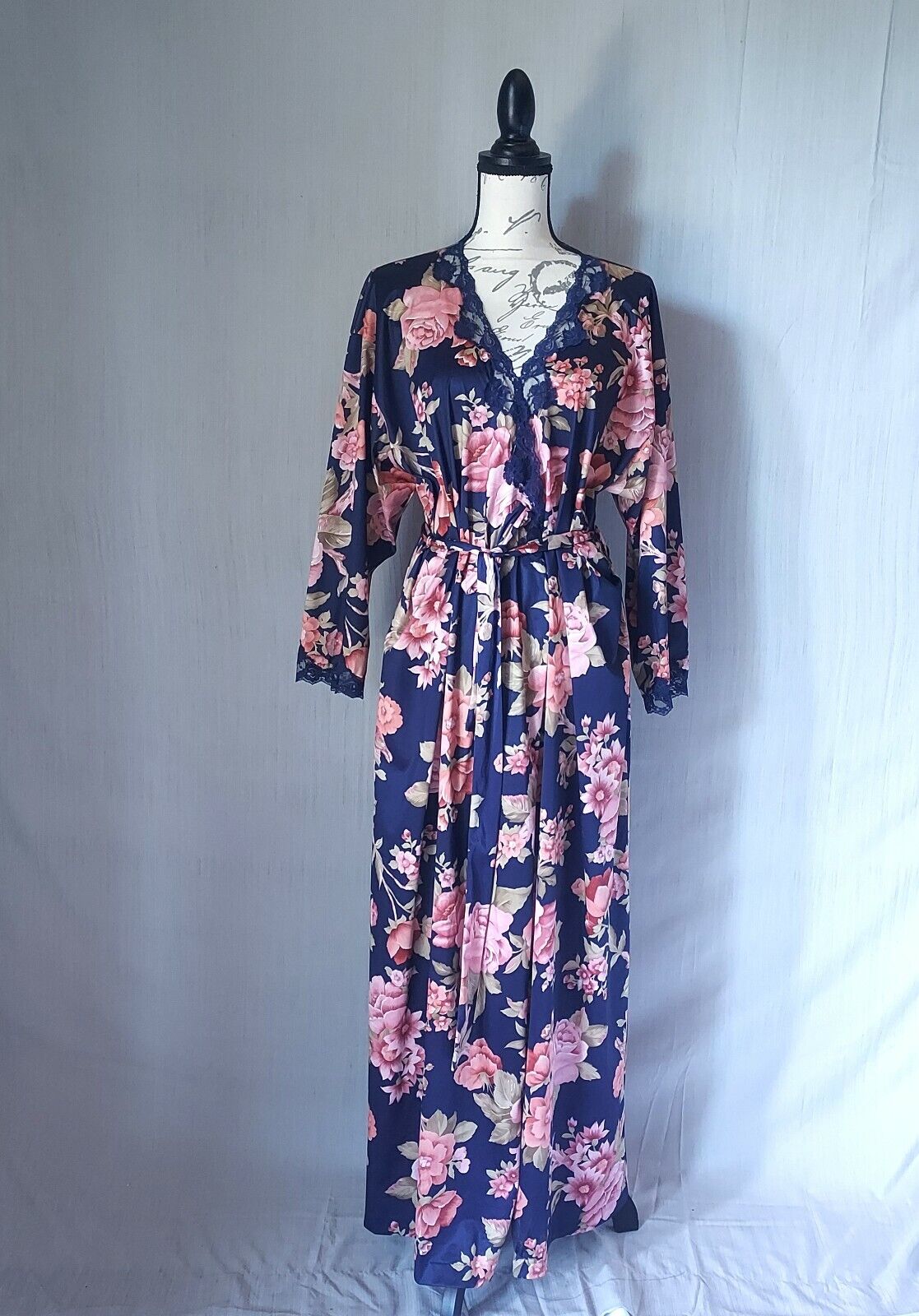 Vintage LORRAINE Floral Kimono Maxi Robe Lace Tri… - image 1
