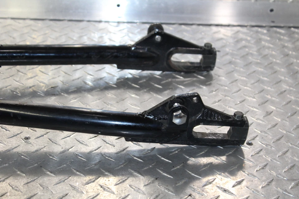 Yamaha XS650S2 1979 Special II BASCULANTE TRASERO SUSPENSIÓN TRASERA BASCULANTE Foto 2 de 4