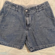 LEVIS Girls Jean Shorts Y2K Size 12 Denim Pockets Snap Pockets Comfy Durable