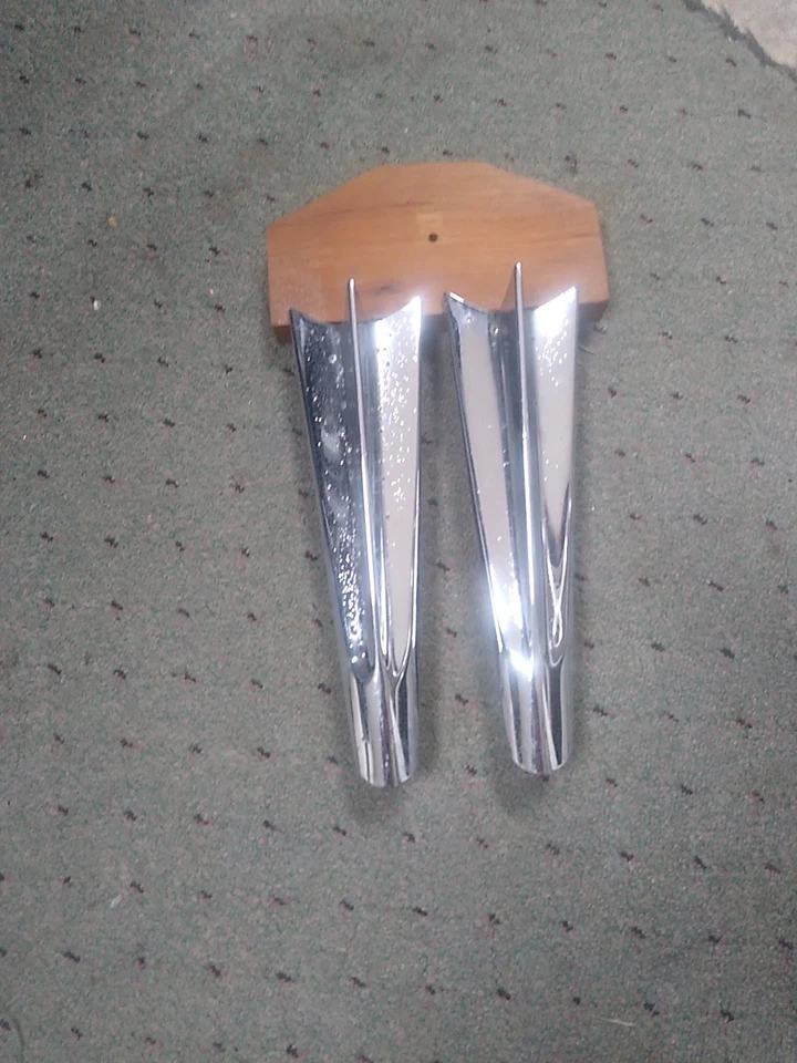 Chevrolet Impala 1959 Biscayne Kingswood Brookwood guardabarros adornos Foto 4 de 4