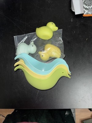 Duck Rinse Cups and Squirties Bath Toy Bundle