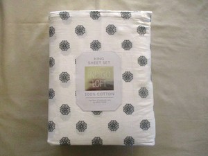 New 4pc Indigo Loft King Sheet Set Contemporary Floral Medallions Black White Ebay