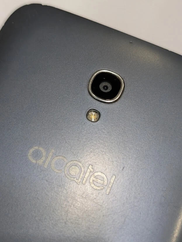 Smartphone Alcatel Pop 4+ - Funciona, Señales De Uso, Auriculares Incluidos - Imagen 2 de 4