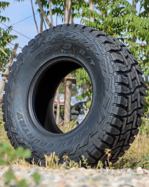 toyo open country r-t tire