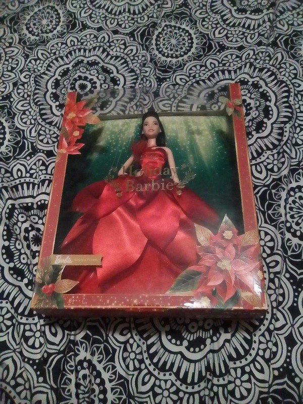 Barbie Signature 2022 Holiday Fash Collector Doll new in unopened box 11" Mattel