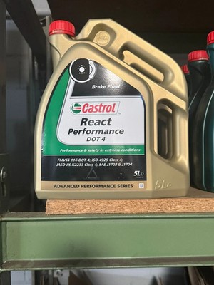 Castrol React Performance DOT 4 Bremsflüssigkeit ISO 4925 SAE J1703 5 Liter