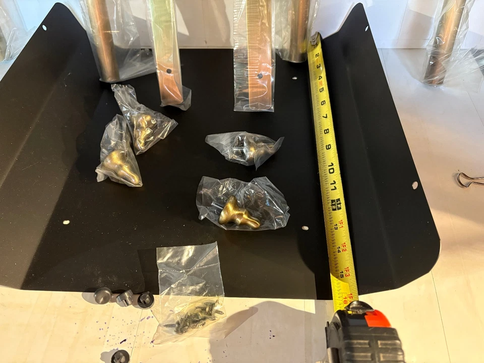 ESTANTE DE TRONCOS Uniflame de latón y negro Foto 3 de 4