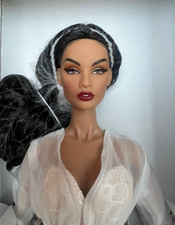 NRFB Integrity Toys Fashion Royalty Dawn in Bloom Isabella Alves Doll