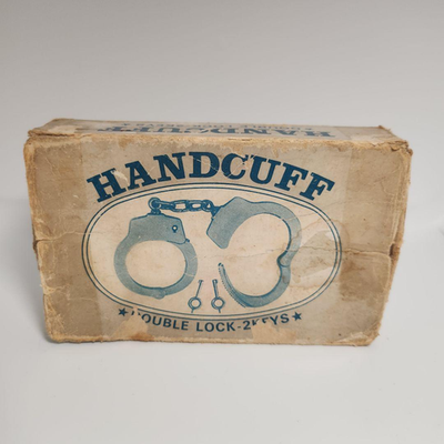 Vintage Japanese Handcuffs with Key – Showa Era Metal Collectible