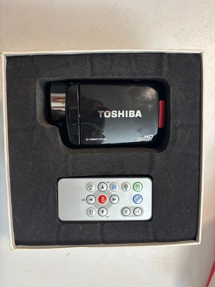 Toshiba Camileo H30 Touchscreen HD Video Camera Camcorder W/ Battery - (READ) - Image 4 of 4