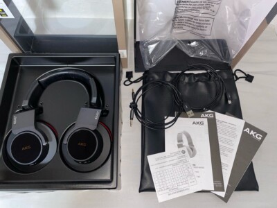 Persona 5 Wireless Headphone P5 SAKURA FUTABA Edition AKG K845BT