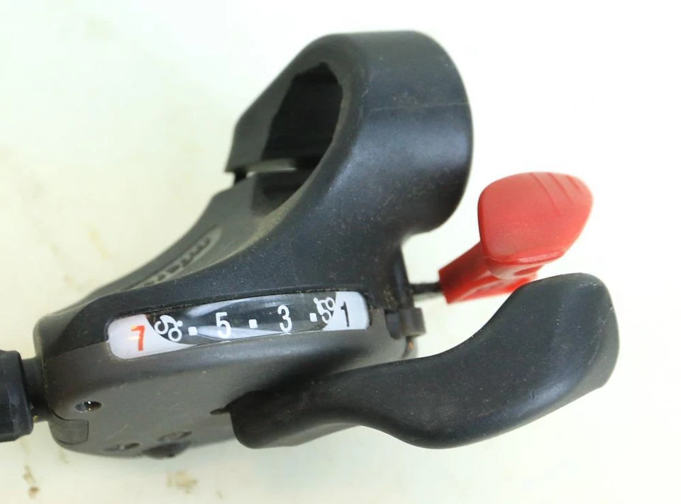 Microshift 3 Speed Left MTB Hybrid Bike Trigger Shifter NEW - Image 2 of 4