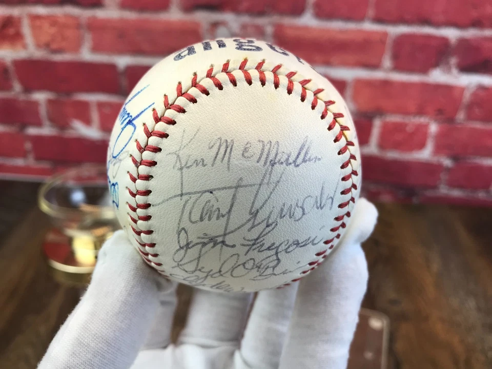 Rare 1971 CALIFORNIA ANGELS SIGNED BALL TEAM MLB BASEBALL 21 SIGNATURES w/ Case - Image 4 of 4