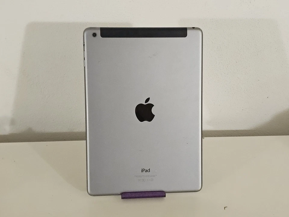 Apple iPad Air (1st generation) · 64GB · Cellular, foto 2 di 5
