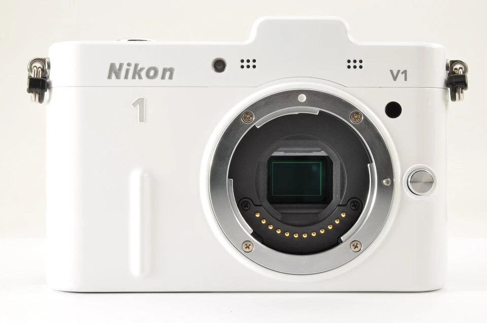 [US Duty Paid] Nikon 1 V1 White Mirrorless Camera & 10mm Lens Kit in BOX USA - Image 2 of 4