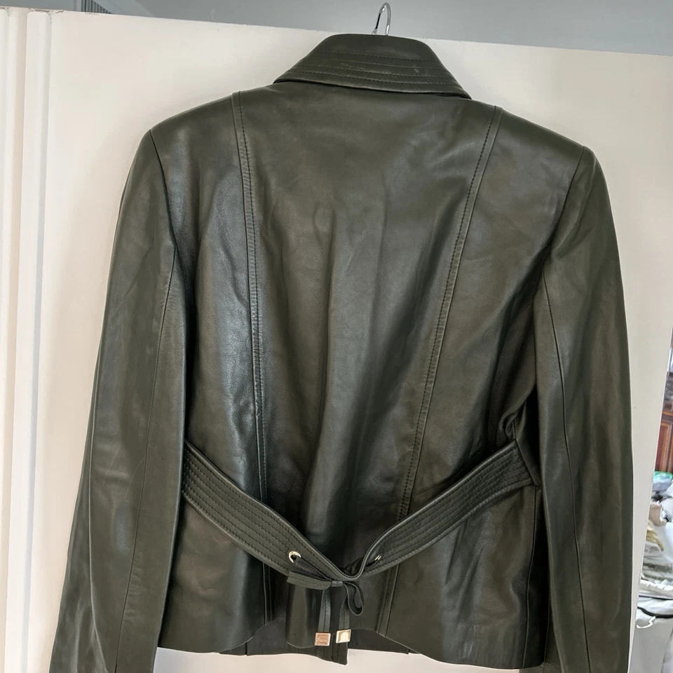 Подлинный GUCCI темно-зеленый мягкий кожаный жакет с логотипом кнопки SZ S (4-6) - Изображение 2 из 4