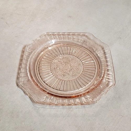 Vintage Anchor Hocking Mayfair Open Rose Depression Glass Dinner Plate USA CHIP