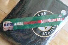 Vintage HADDAD Oakland A's Major League Baseball Equipment Bag Green Color. 