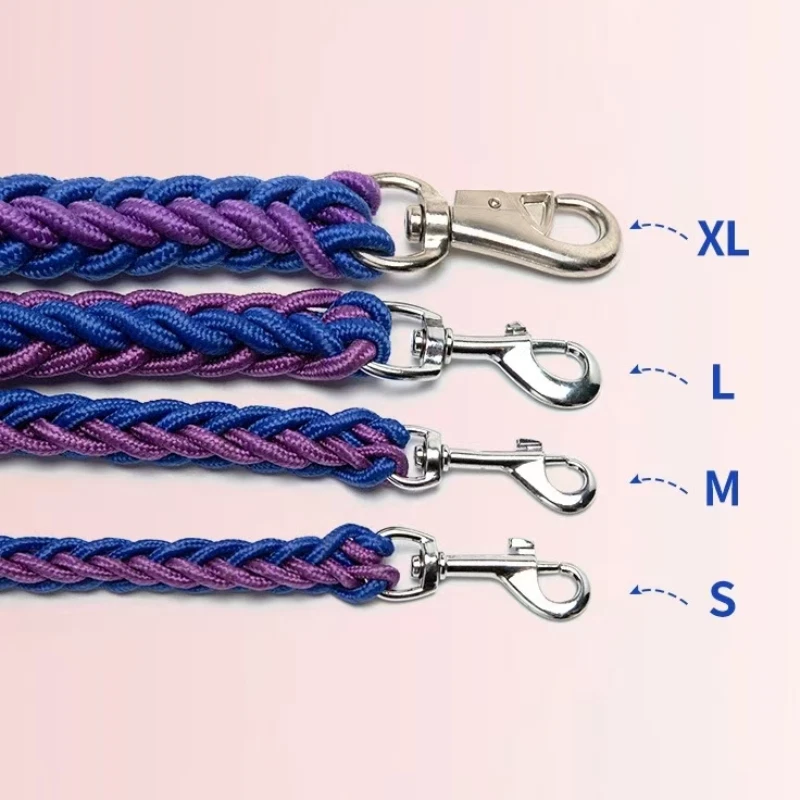 Correa de cuerda resistente reflectante con mango fuerte acolchado con plomo para perros cuerda trenzada de 5 pies Foto 4 de 4
