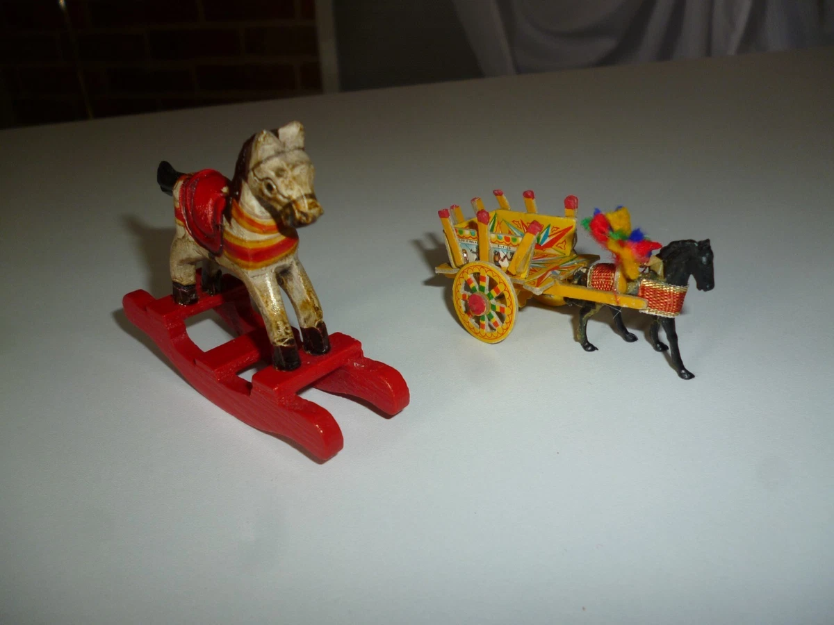 Ancien Jouet BONUX - Cheval à Bascule Avec Fillette En PVC Jaune - état Parfait