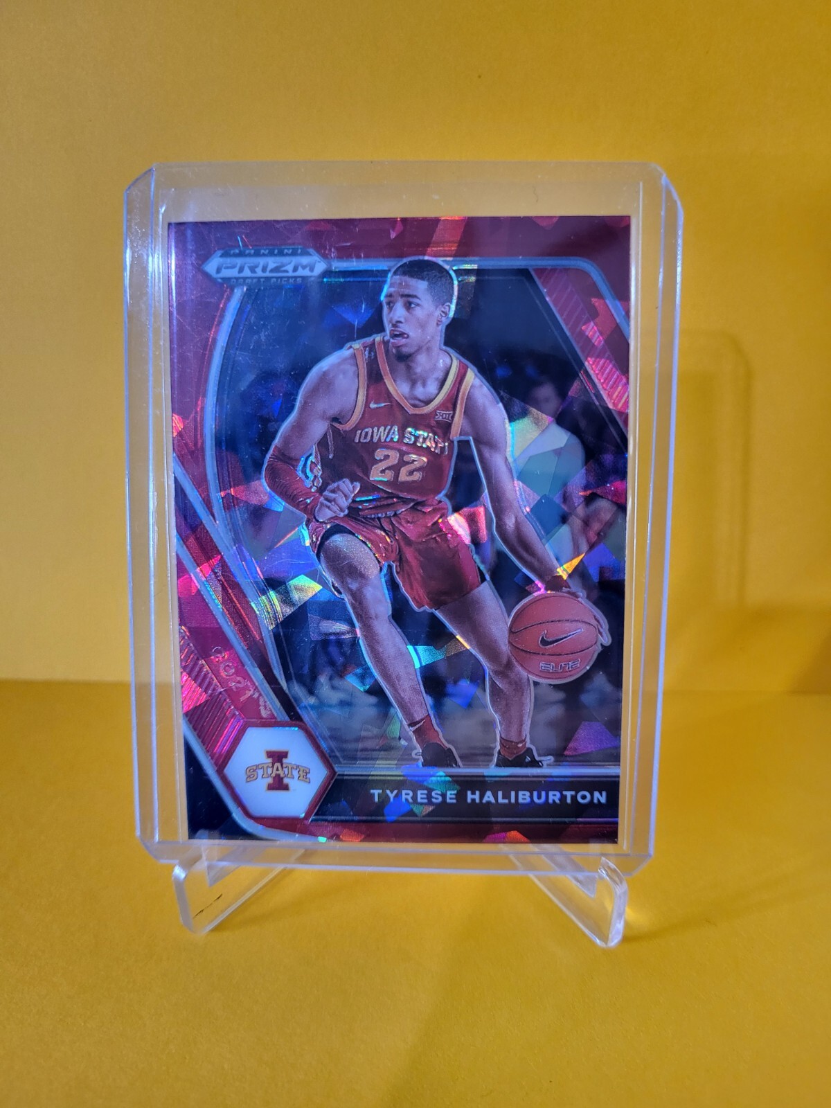 2021-22 Panini Prizm Draft Picks RED ICE PRIZM #37 Tyrese Haliburton Iowa State 