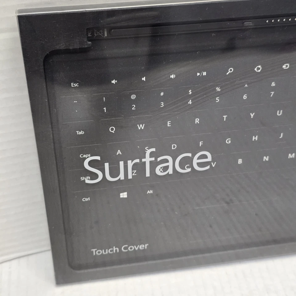 Microsoft Touch Cover Keyboard for Microsoft Surface (Model 1515) - Image 4 of 4