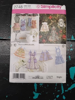 Simplicity 2748 Apron Ornaments in Seven Different Styles Pattern 