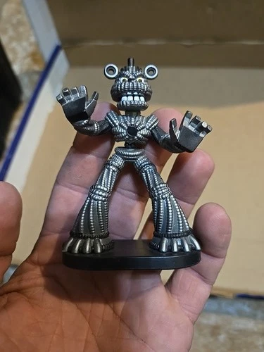 Funko Heroworld Five Nights At Freddy's Phantom Yenndo action figurines