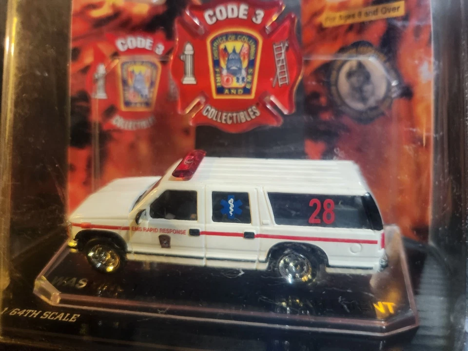 CODE 3 SUBURBAN DIECAST 1:64 CHEVY EMS RAPID RESPONSE WASHINGTON DC NEW! NIB - Image 2 of 4