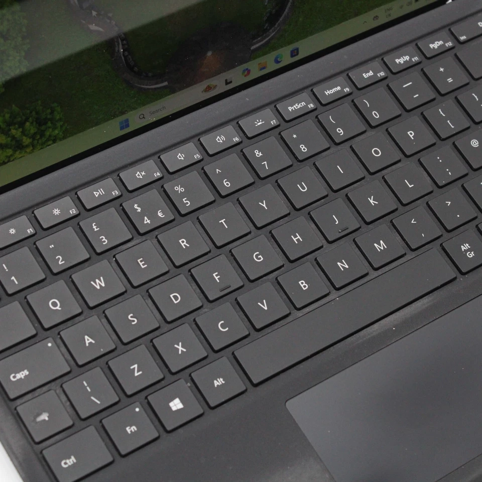 Microsoft Surface Pro 7 1866 12" 2K Touch i5 1035G4 8GB RAM 256GB SSD Working - Image 4 of 4