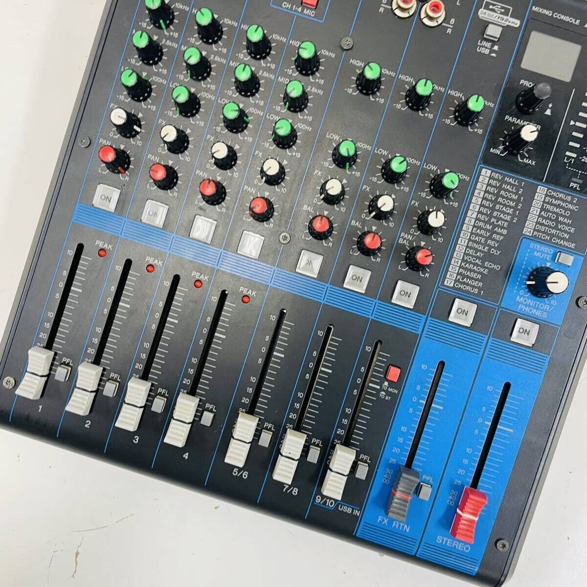 YAMAHA MG10XUF Mixing Console 10 Channel USB Interface YAMAHA MG10XUF Mixing Console 10 Channel USB Interface