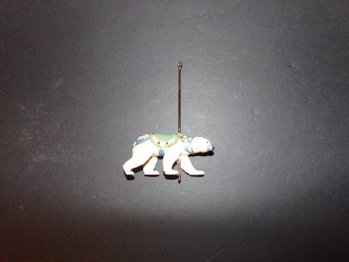 2007 HALLMARK KEEPSAKE GRAND POLAR BEAR CAROUSEL RIDE CHRISTMAS TREE ORNAMENT 00 - 第 1/3 張圖片