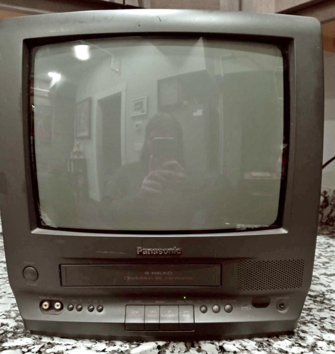 Panasonic PV-M1368 13