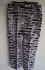 Lilly Pulitzer navy and white design capri pants size 4 31" waist NWOT