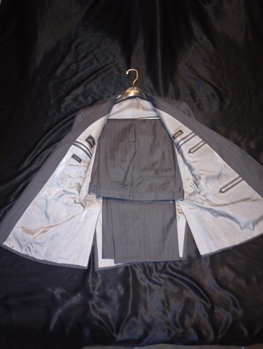 Brioni Grey Nomentano Super 170s 2 Piece Suit, 40R excellent condition!