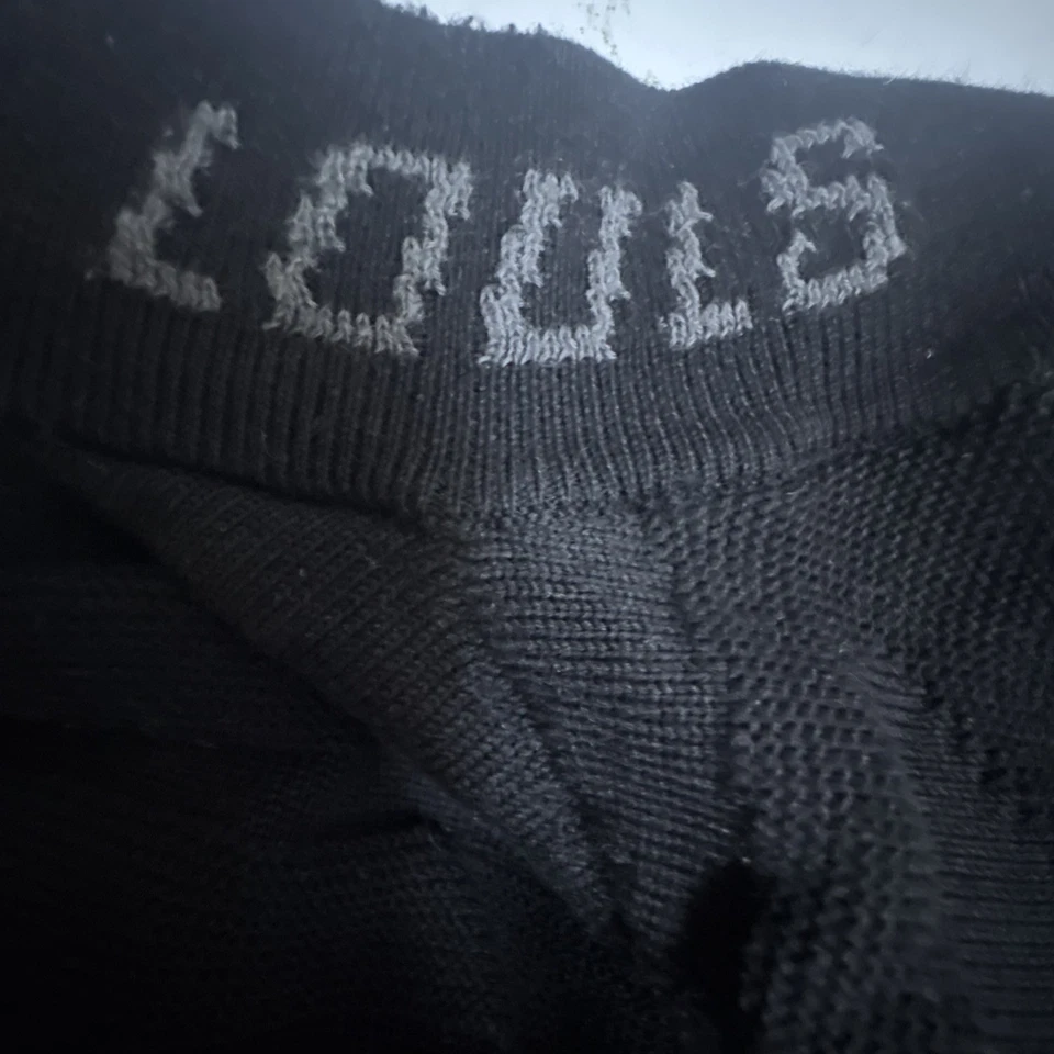 Suéter Louis Vuitton 2054 Cuello Redondo Negro Exclusivo de Japón RM221MIZ5HMN15W CA3692 Foto 3 de 4