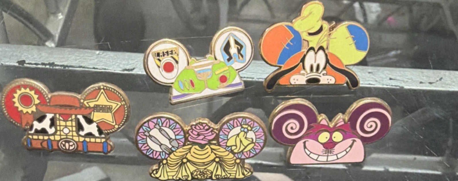 Disney Character Pin Set Goofy Buzz Lightyear Woody Belle Cheshire Cat