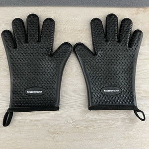 Silicone Smoker Oven BBQ Gloves Extreme Heat Resistant - One Size Black