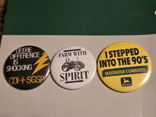 John Deere Advertising Pinback Buttons Maximizer Combine 5400 Spirit Tractor 