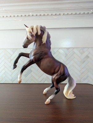 Breyer Premier Club 2026 Carmen Matte with COA and bag