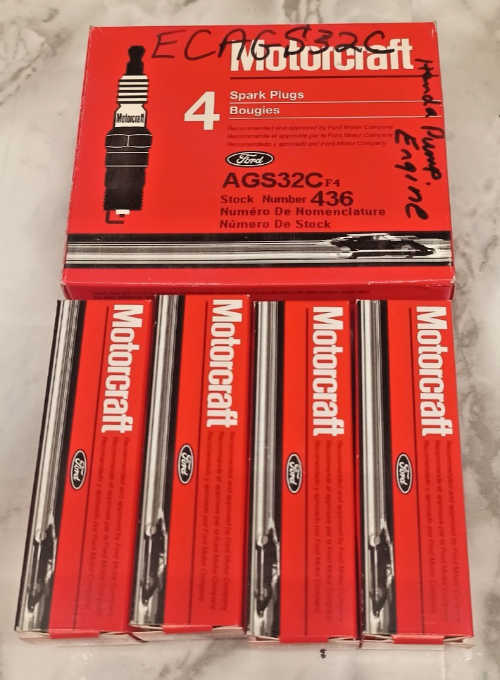 Box of 4 - NOS Genuine Motorcraft Spark Plugs - SP-436 - AGS32C