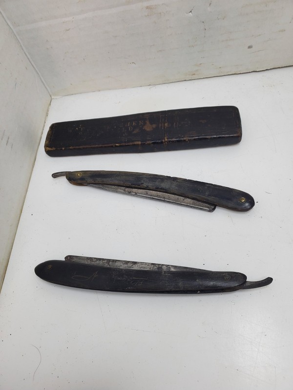 Pair Vintage Wade & Butcher Straight Razors The Celebrated Hollow Ground w/ case