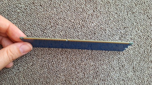1 GB DDR3-RAM 240-pin 1Rx8 PC3-8500U non-ECC 'Elpida EBJ10UE8BDF0-AE-F' - Picture 7 of 10