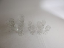 9  alte Gläser aus Omas Küchenschrank