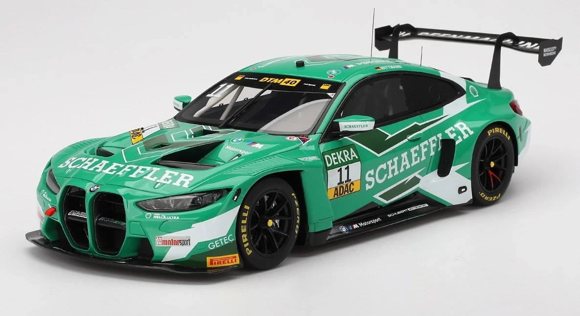 Figurine 1/18 Bernd Schneider DTM - Porsche - Résine à Peindre - Vroom