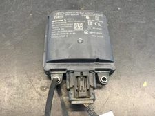 19 20 21 22 23 24 FORD EDGE Camera/projector radar unit lower bumper mounted