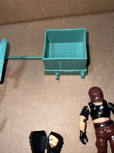 Vehicle and Driver Sets Zartan with Swamp Skier (Chameleon) (G.I. Joe, A Real American Hero